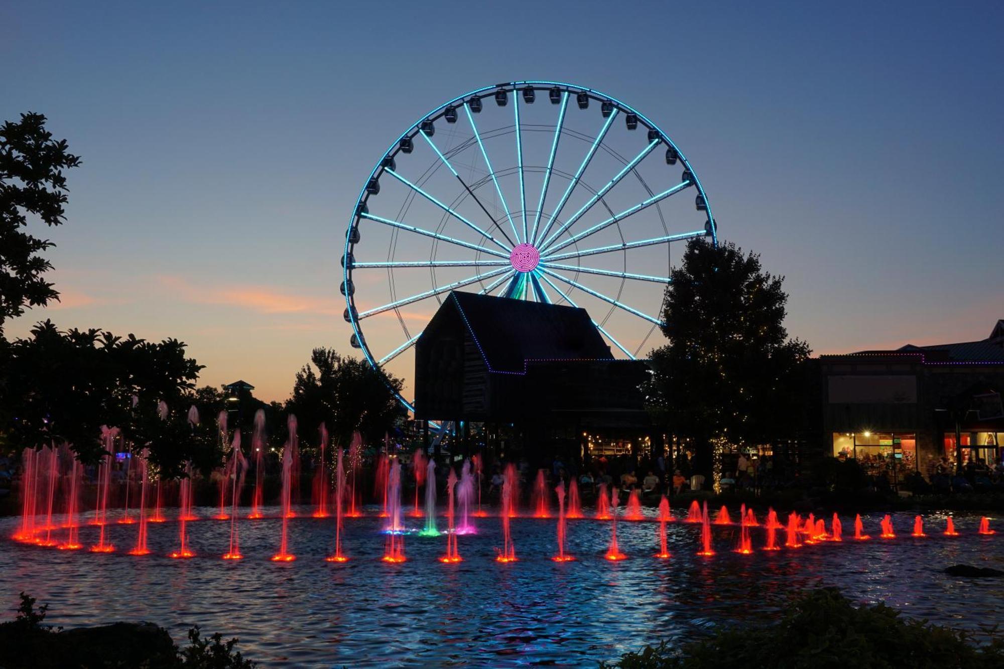A Stones Throw, You Get 1089 Free Attraction Tickets Per Paid Day, Dollywood And Much More! Pigeon Forge Buitenkant foto